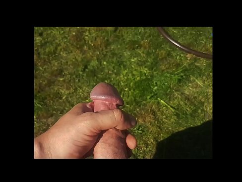❤️ Hot hottie får den rosa fitten hennes knullet og kommer med en sprut i en sommerhage ❤❌ Pornovideo ved no.befuck-net.ru ﹏